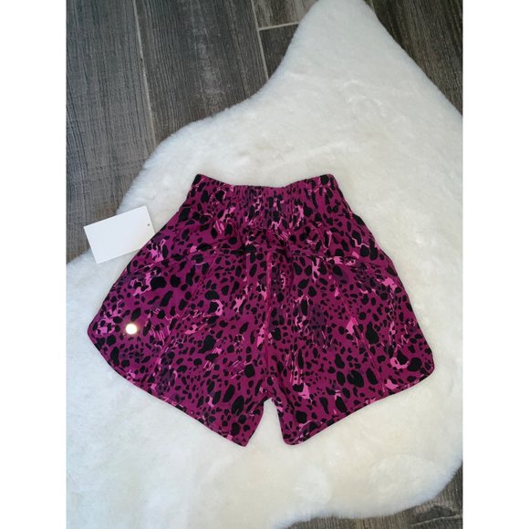 Lululemon Track That Mid-Rise Lined Short 5" Cheetah Camo Magenta Purple Multi - Picture 3 of 5